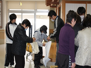 まさき育成園さんによる野菜の販売