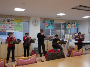 新居浜市特別養護老人ホーム　ハートランド三恵　オカリナ訪問