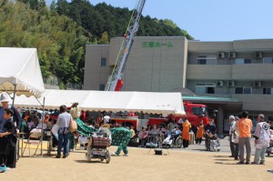 地域交流ふじ祭り  三恵ホーム