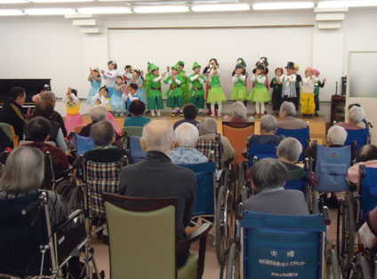萩生保育園児さん訪問　ハートランド三恵