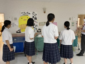 新着！！（７月２６日更新）　高校生の応募前施設見学が始まりました。