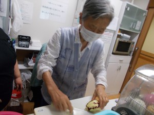 GH　大学芋作り