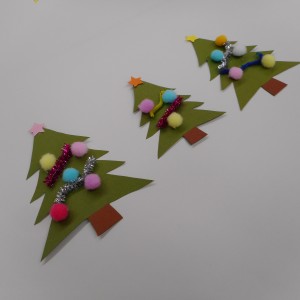12月季節の壁画準備中…