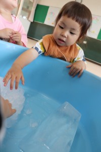 冷たぁ~いっ!