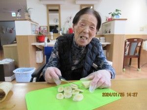 おやつ作り(南館３階)