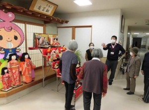 ひな人形見学
