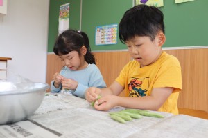 皮むき体験をしたよ♪