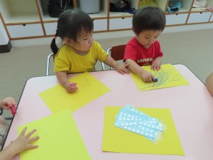 お絵描き楽しいな♪
