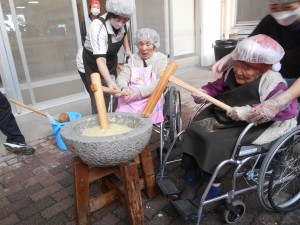 もちつき