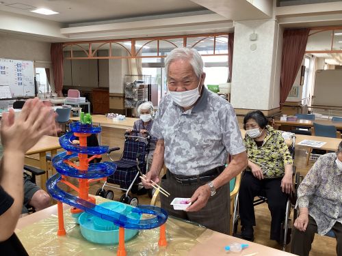 そうめん流しゲーム