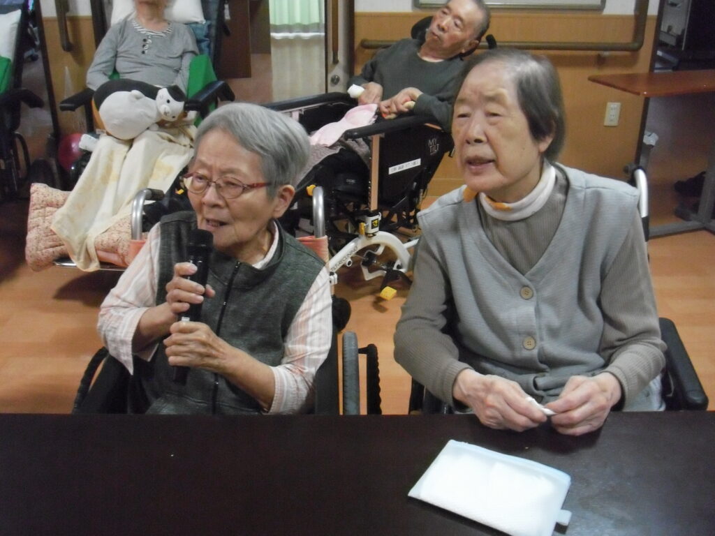 〖南館2階〗カラオケ大会