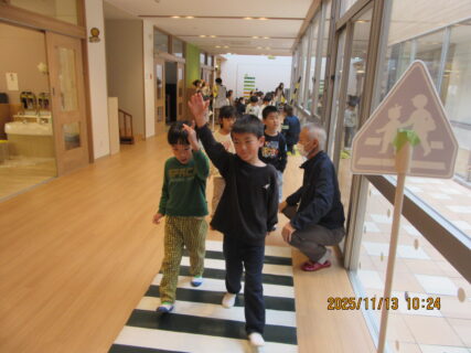 交通安全教室(11月13日実施)