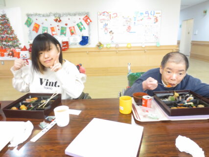 12/11 あゆみ会忘年会(2階)