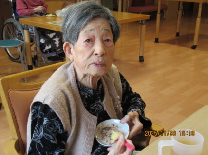 〖南館3階〗クレープ