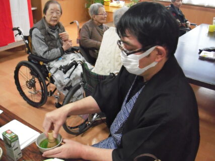 〖南館2階〗初釜