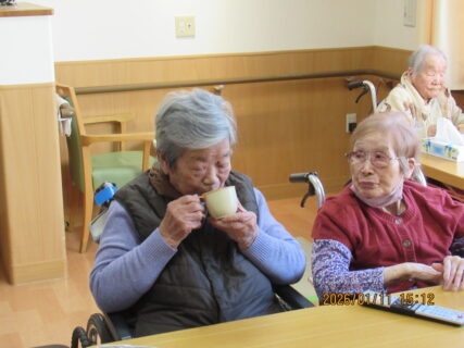 〖南館3階〗おしるこ