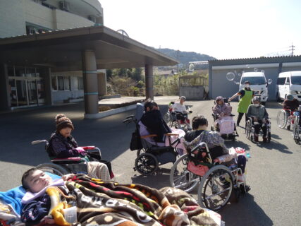 3/20 外気浴(３階)